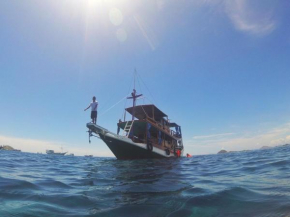 Boatel Komodo